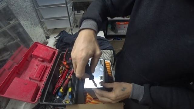 Замена штатной магнитолы Ниссан Кашкай 2008г. Затем старую разобрал, чтобы вынуть диски смотреть онлайн