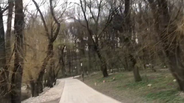 #железноводск 05.04.2022 утренняя прогулка по озеру 30-ка #санаторий #минеральныеводы #горы #кавказ смотреть онлайн