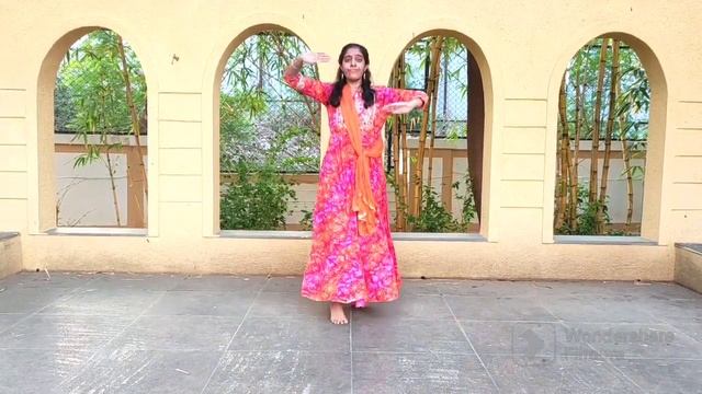 Bol Na Halke Halke Dance cover | Jhoom Barabar Jhoom | Mahak Chopra смотреть онлайн