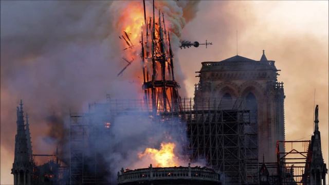 The Notre Dame fire, with De Profundis performed by Pierre Cochereau on the great organ смотреть онлайн