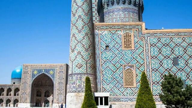 Samarqad Registon maydoni смотреть онлайн