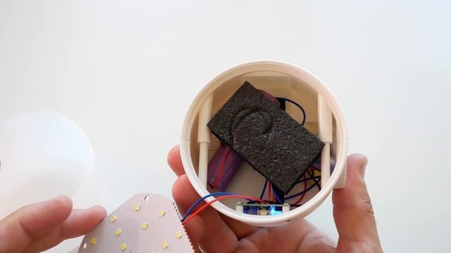 Обзор фонарика и лампы для кемпинга mx-518, с зарядкой от солнечной энергии смотреть онлайн