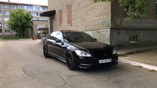 Mercedes-Benz W221 ❖ Black