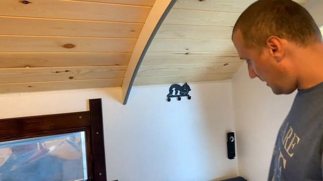 Дом на колёсах «Влес» смотреть онлайн