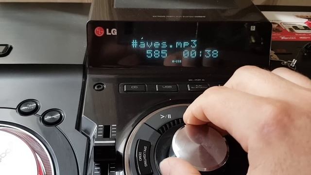 LG XBOOM PRO CM9940 - BASSBLAST VOLUME Test смотреть онлайн