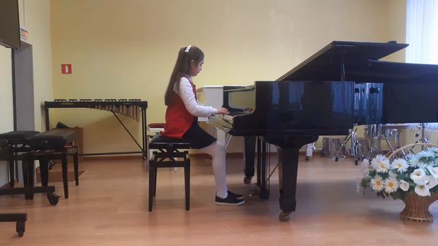 Зограбян Анна (Юный пианист - 2021) смотреть онлайн