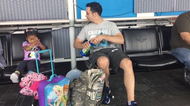 St Louis Airport Adventure смотреть онлайн