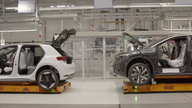 The new Volkswagen ID 4 Production ELECTRIC SUV смотреть онлайн