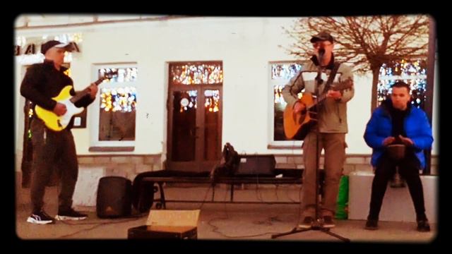"Игра" - В. Цой, Кино. Уличные музыканты на "Арбате", Калуга. смотреть онлайн