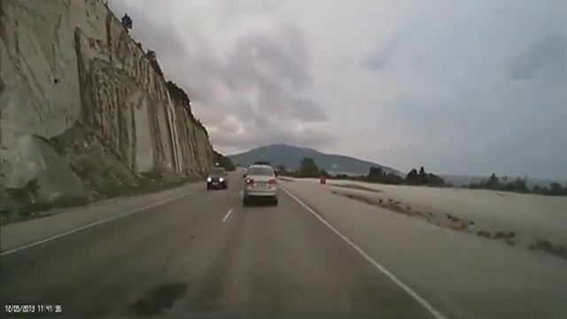Пассат В3 88 г 90 л с гонится за новой Джетой смотреть онлайн