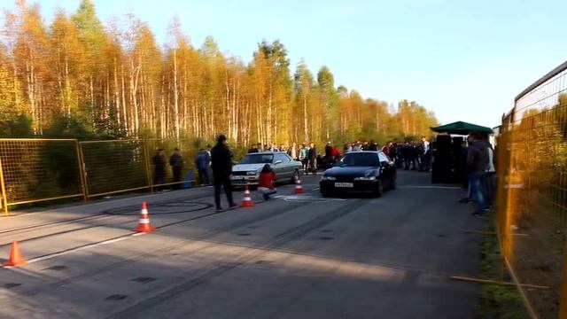 Nissan Laurel vs. Honda Integra смотреть онлайн