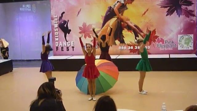 танец ,,КРАСКИ,, к-ва ,,СМАЙЛИК,, смотреть онлайн