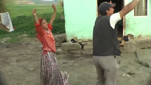 Цыганские танцы в Трансильвании /Gypsy dance in Transylvania смотреть онлайн
