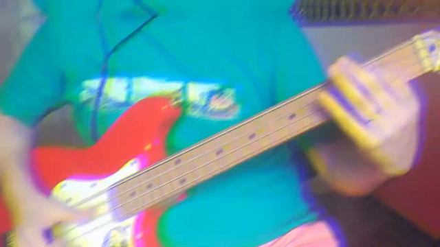 Bajo Squier Bronco Affinity Bass 4 Cuerdas Escala Corta смотреть онлайн