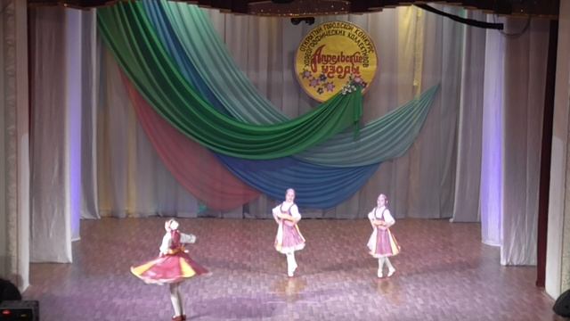 Хореографический ансамбль «Услада» - Подруженьки смотреть онлайн