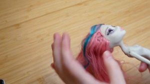 Восстанавливаю волосы кукол. Как избавиться от жирности и распутать колтуны?