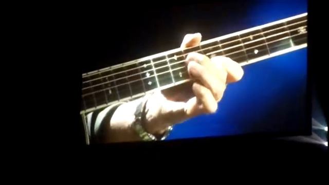 Eric Clapton - Drifting Blues + Goodnight Irene - Manchester 2013 смотреть онлайн