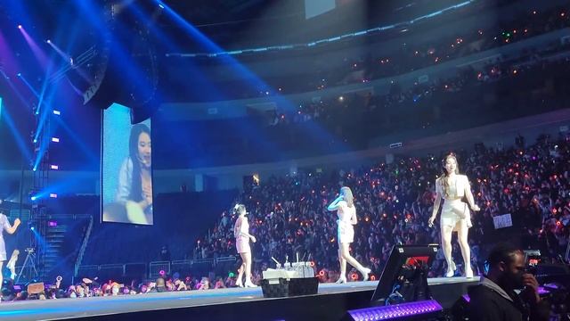 [FANCAM] 220227 트와이스 (TWICE) Concert 4th World Tour III New York UBS Arena 