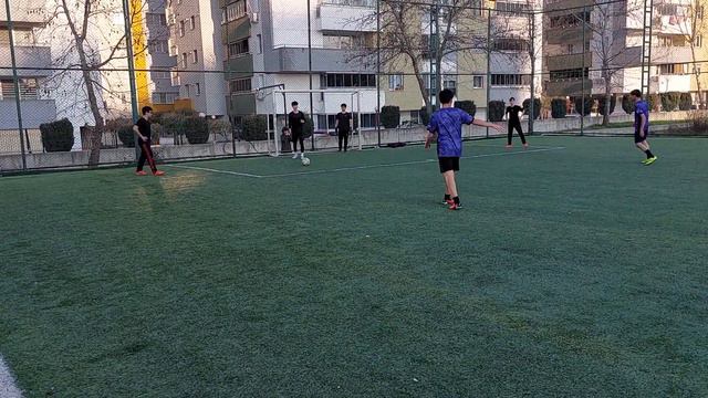 10/B 5-1 10/C (İlk yarı) 2. Grup Maçı смотреть онлайн