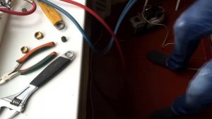 Заправка пустого кондиционера фреоном Air Condishen