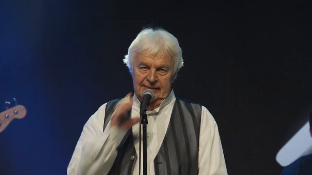 Ivo Linna ja Supernova - Isamaa Ilu Hoieldes (live) смотреть онлайн