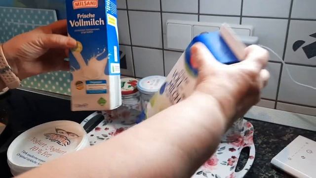 64. ДОМАШНИЙ ЙОГУРТ С ЛЕГКИМ ВКУСОМ РЯЖЕНКИ. смотреть онлайн