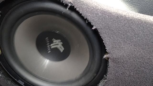 Hifonics Vulcan 16,5 mit Audio System M 12 Evo смотреть онлайн