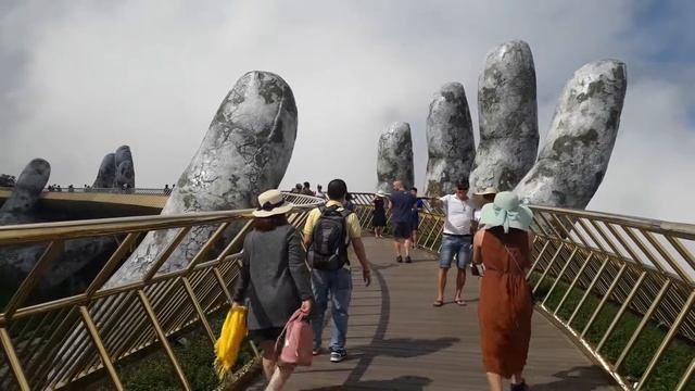 Golden Bridge - Ba Na Hills - Da Nang - Vietnam Incredible Land Tours смотреть онлайн