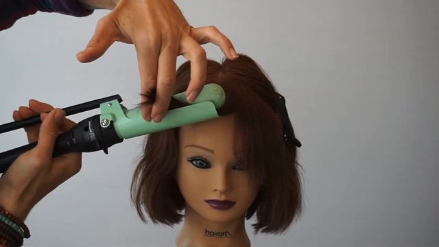 Styling a curtain bang/Styling a bob cut/Bob haircut styling смотреть онлайн