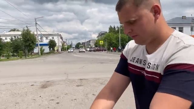 Все разъехались , ну и мы не стали сидеть дома. смотреть онлайн