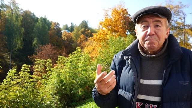 25.09.2016. Киров Вятка,осень,прохожий читает стихи Лермонтова смотреть онлайн