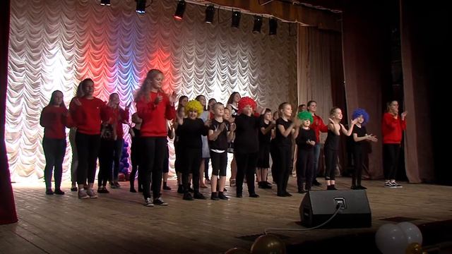 «Когда мои друзья со мной!» смотреть онлайн