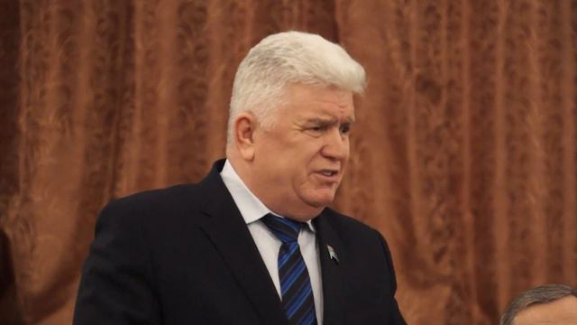 На этот раз с первыми лицами города пообщались жители поселка Новая Кола смотреть онлайн
