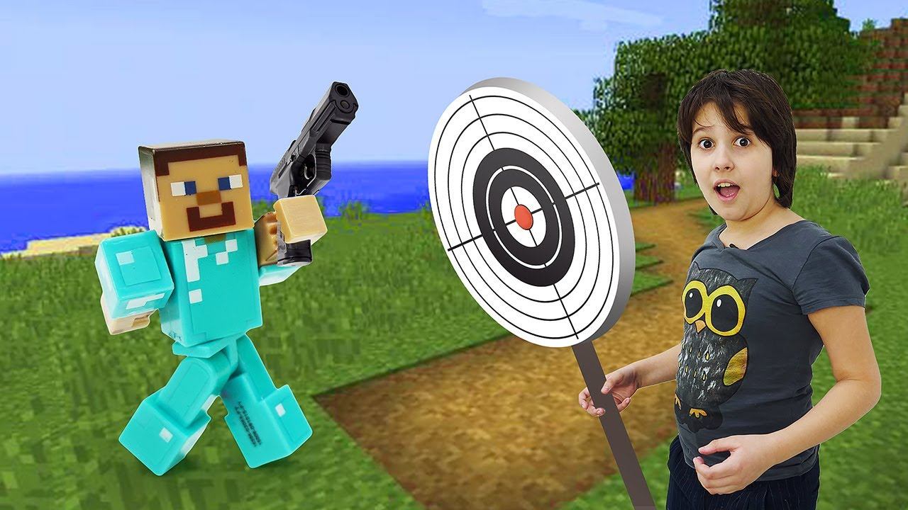 Майнкрафт видео – Стив Minecraft Lego на тренировке Меткости! Игры стрелялки и Битвы роботов онлайн смотреть онлайн