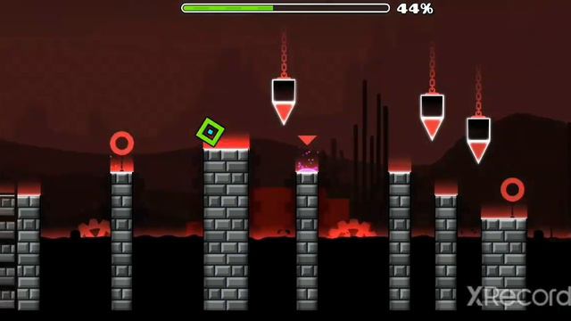 Георгий проходит первый уровень с первой попытки в Geometry Dash