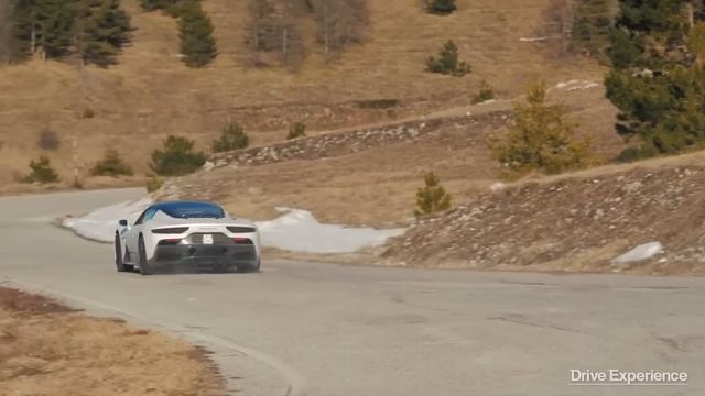 Maserati MC20 - Элегантный и Актуальный или Дикий Олдскул? | Тест-драйвы Давида Чирони смотреть онлайн