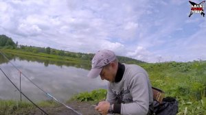 ЛОВЛЯ КАРАСЯ НА СОСКУ и ПЕНОПЛАСТ в МАЕ! ЛОВЛЯ НА ФИДЕР! Как сделать мастырку?