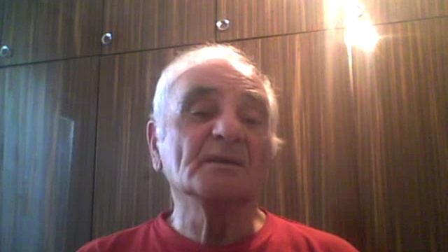 Синий платочек.Я.Галицкий.Читает А.Пир-Будагян. смотреть онлайн