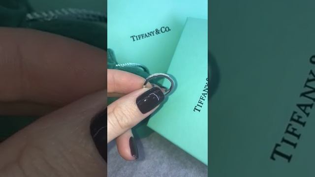 Тонкое обручальное кольцо Тиффани серебро 925 смотреть онлайн