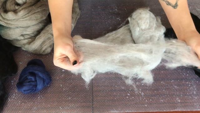 FELTING & ВАЛЯНИЕ: Азы в валянии. Урок 1. Обзор шерсти и волокон. смотреть онлайн
