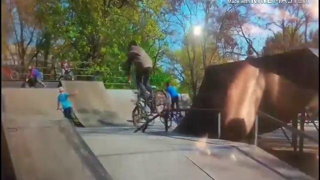 Повтор видео с другого канала. Это не благиат!! смотреть онлайн