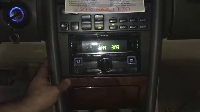 Lexus LS400 Center Console Refinish смотреть онлайн