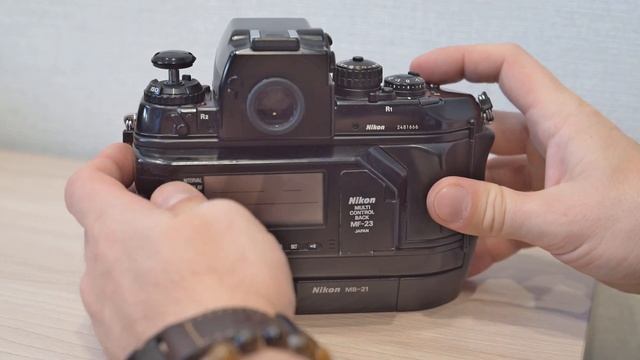 Nikon F4s с задником MF-23 смотреть онлайн
