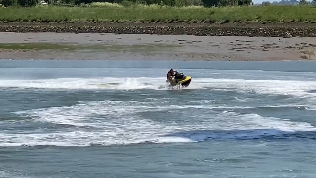 £1500 SeaDoo XP Jet Ski Fast 2 Stroke Amazing Condition смотреть онлайн