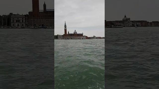 На обратном пути с островов Мурано и Бурано в Венецию. смотреть онлайн