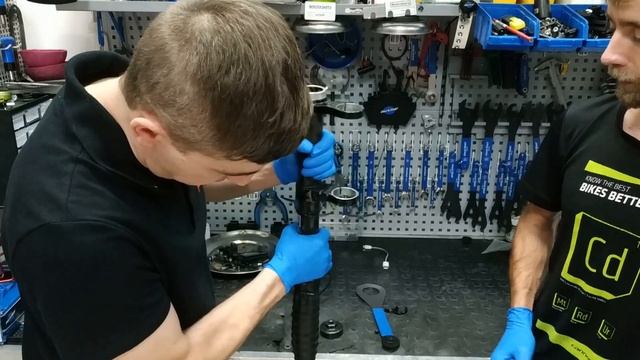 Lefty Boot. Reset. Ресет вилки Lefty с гофрой.