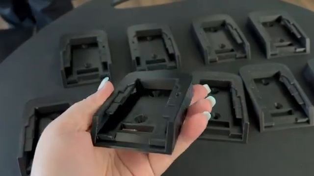 DeWalt battery holder 18v, 3d printing, kingroon kp3s, petg, FDplast смотреть онлайн