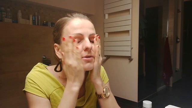 Właściwa pielęgnacja skóry twarzy w 3 krokach z Artistry смотреть онлайн