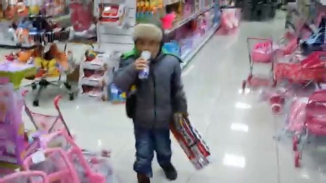 Магазин игрушек!Toy store! Головная Боль родителей или.......? смотреть онлайн