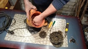 Дренажный насос ВИХРЬ 750 , делаем ревизию . Перестал качать насос после зимовки в колодце .